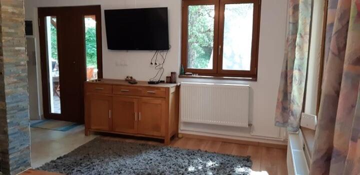 New And Comfortable Two Bedroom House Garana Buitenkant foto